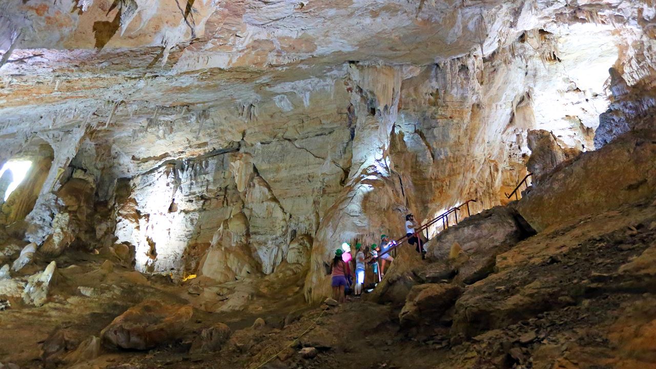 Grotte De Saint Michel foto 3