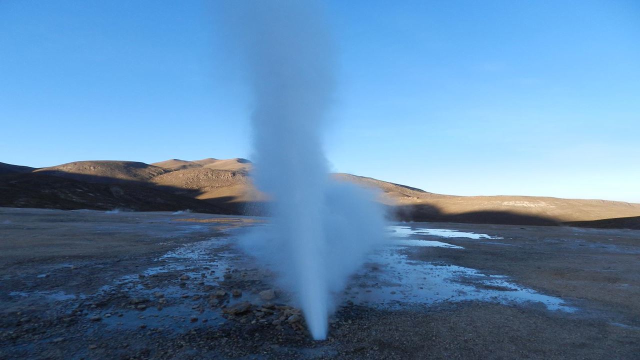 Puchuldiza And Altiplanica Route Geysers foto 3