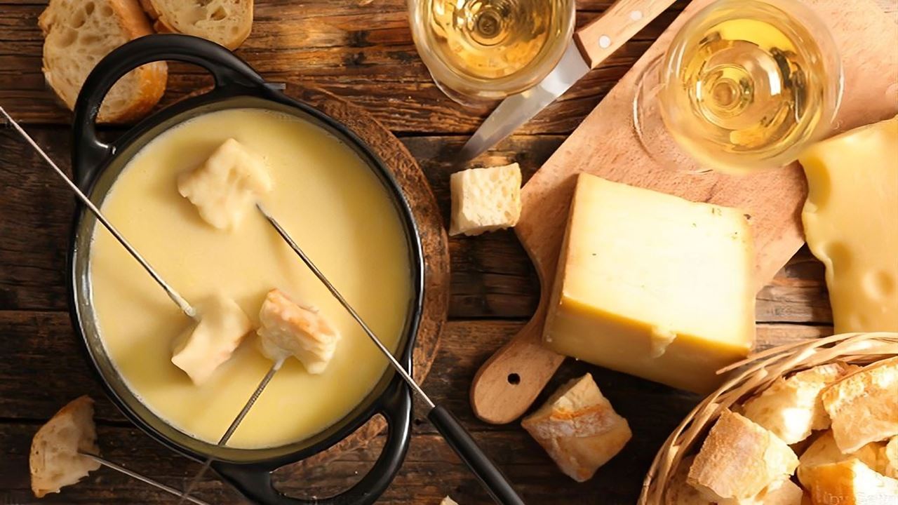 Schweizer Dinner-abend Mit Fondue-sequenz foto 4