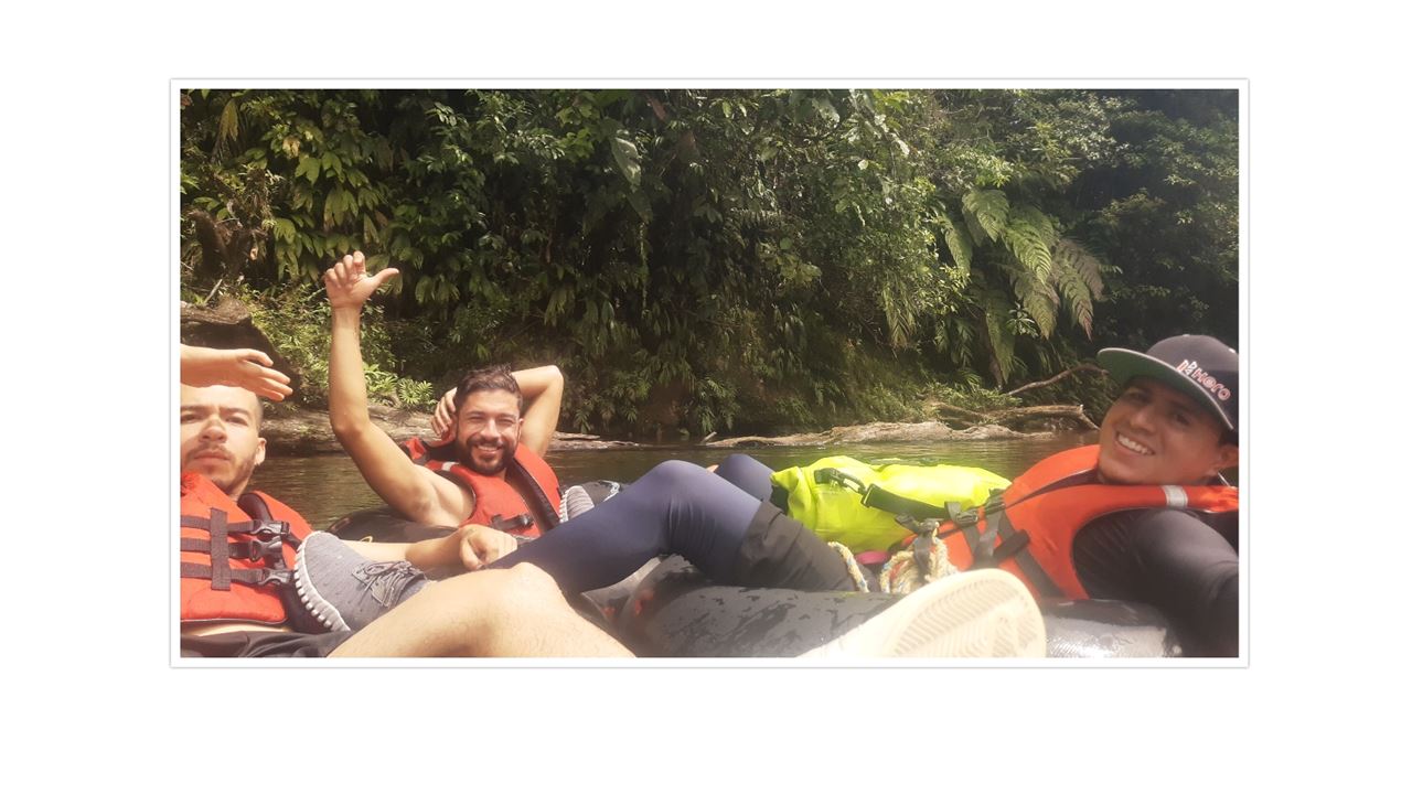 Tubbing Day In San Cipriano foto 1