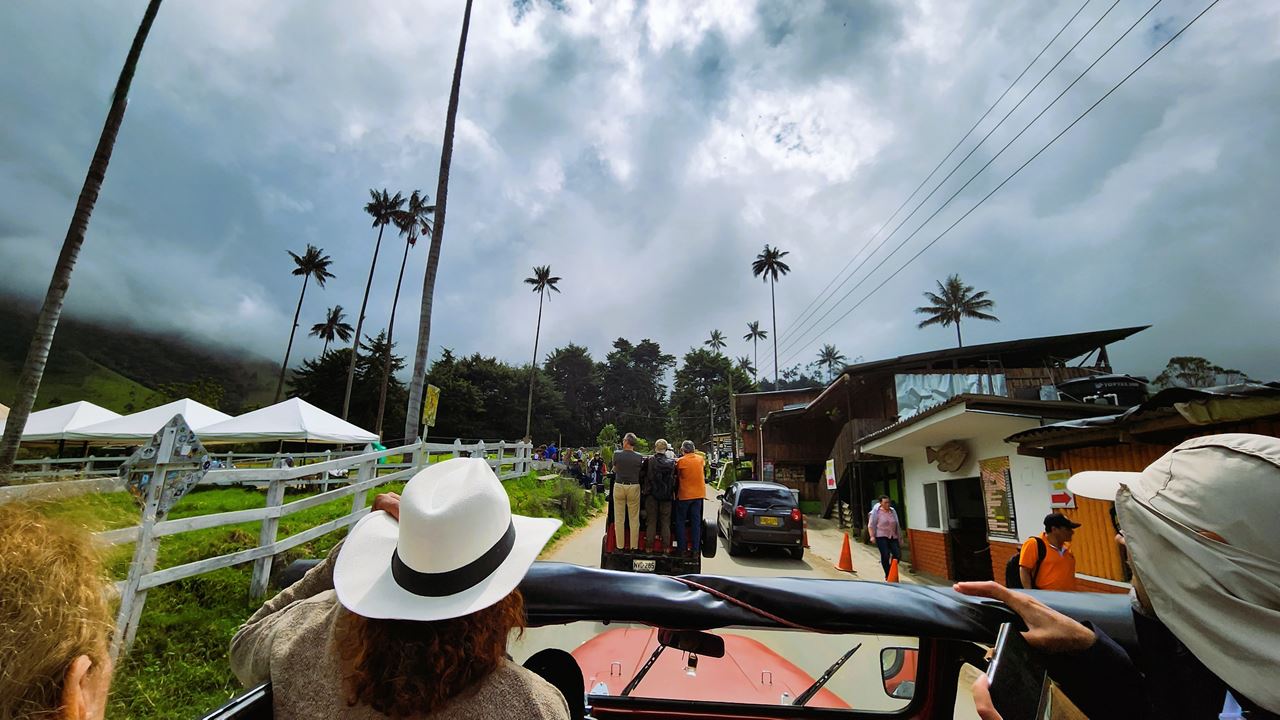 Cocora Valley Express Em Um Jeep Willys foto 3