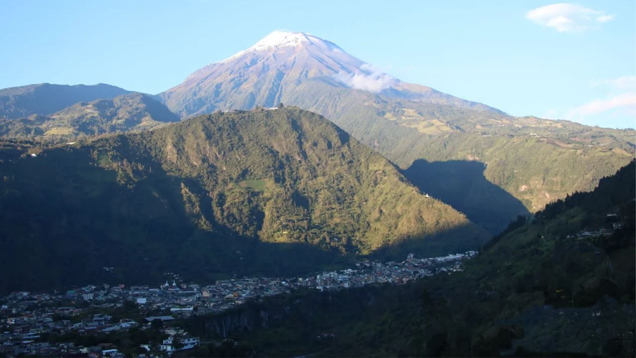 Trekking Zum Baumhaus In Baños De Agua Santa foto 2