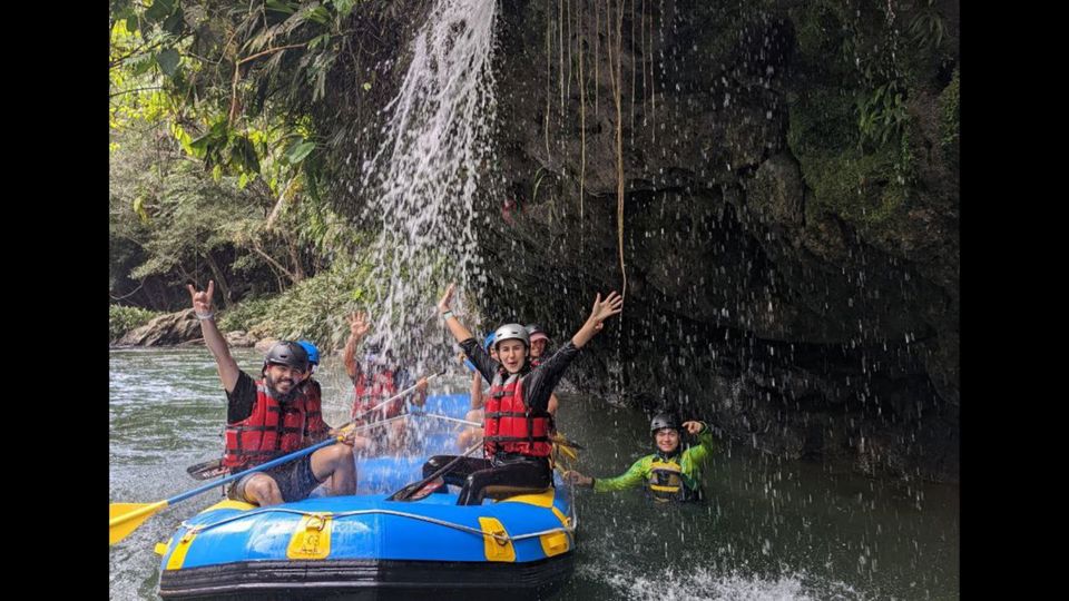 Excursão Ao Rio Claro: Rafting E Caverna Do Condor foto 1