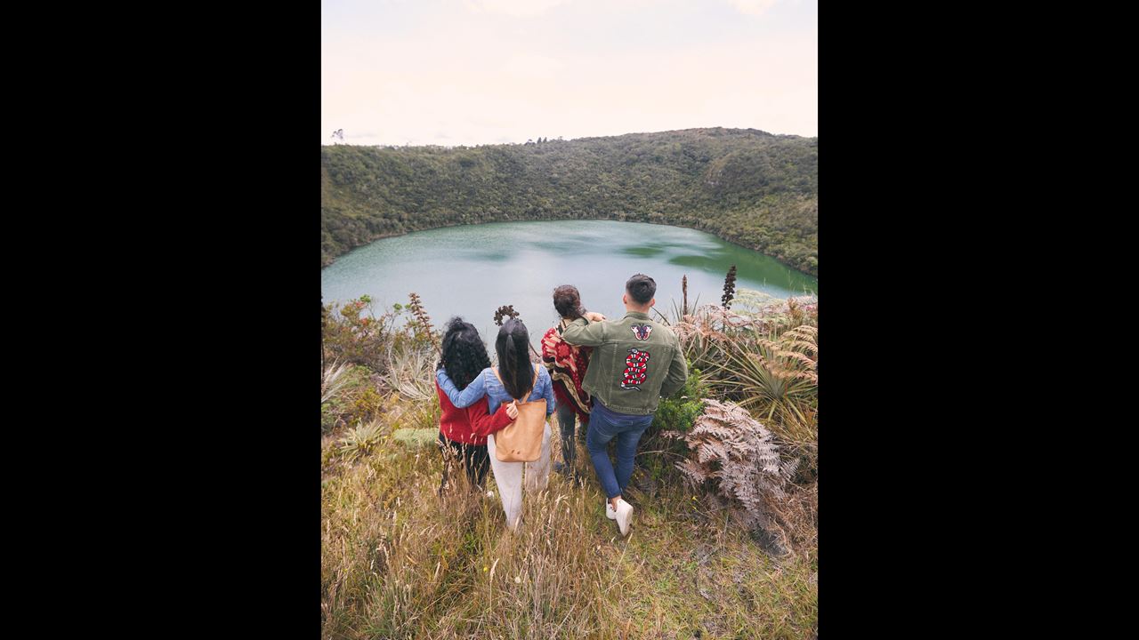 Casa Loca And Sacred Lagoon Of Guatavita Tour (2)