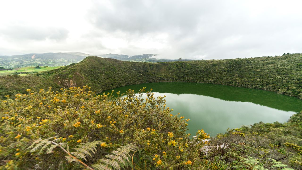 Casa Loca And Sacred Lagoon Of Guatavita Tour (1)