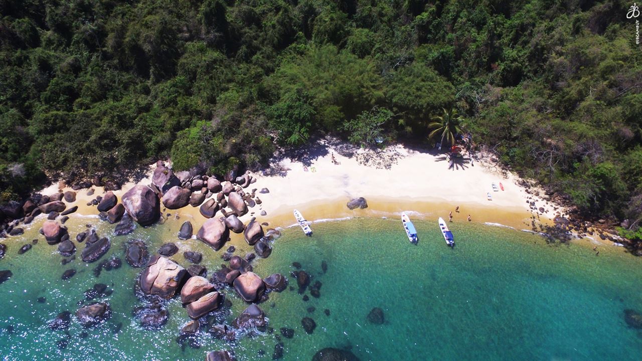 Half Tour Of The Island foto 2