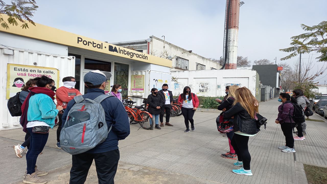 Passeio De Bicicleta Com Migrantes E Degustação De Comida Peruana (1)