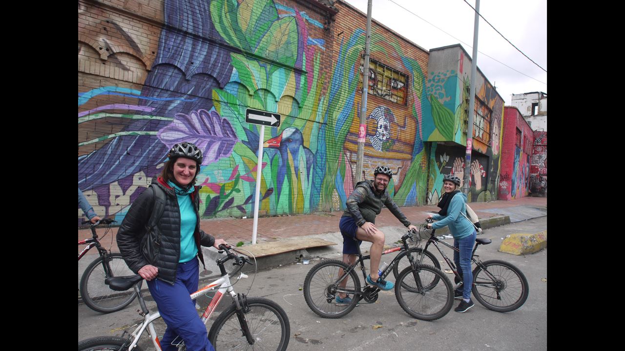 Tour Panorámico En Bicicleta: Vida Local, Grafiti Y Mercado De Frutas (3)