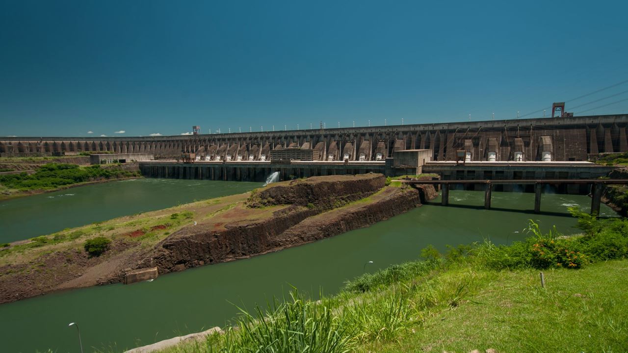 Tour Panorámico Hidroeléctrico De Itaipú foto 1