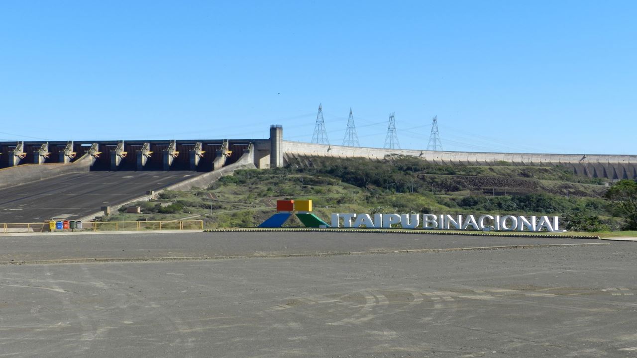 Tour Panorámico Hidroeléctrico De Itaipú foto 7