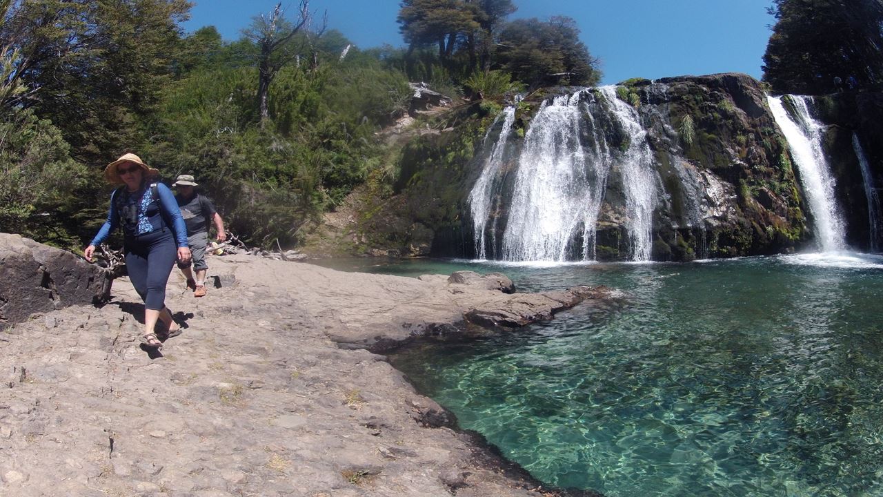 Private Tour To The Lakes And Waterfalls Of The Manso River (1)