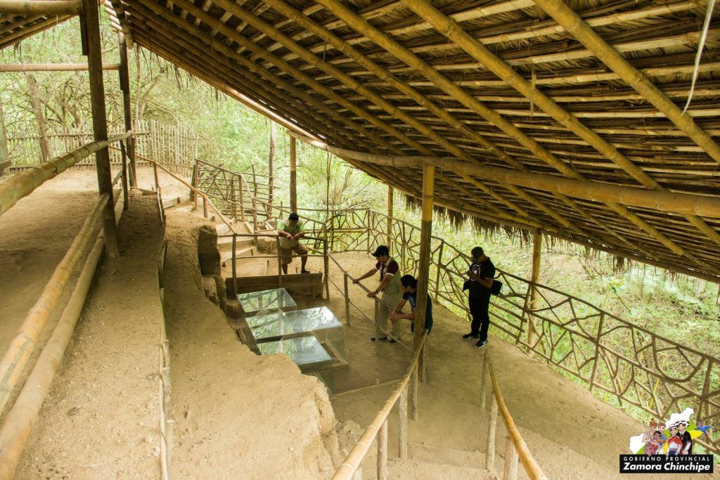 Tour Visita Playa De Los Frailes Y Comunidad Agua Blanca foto 8