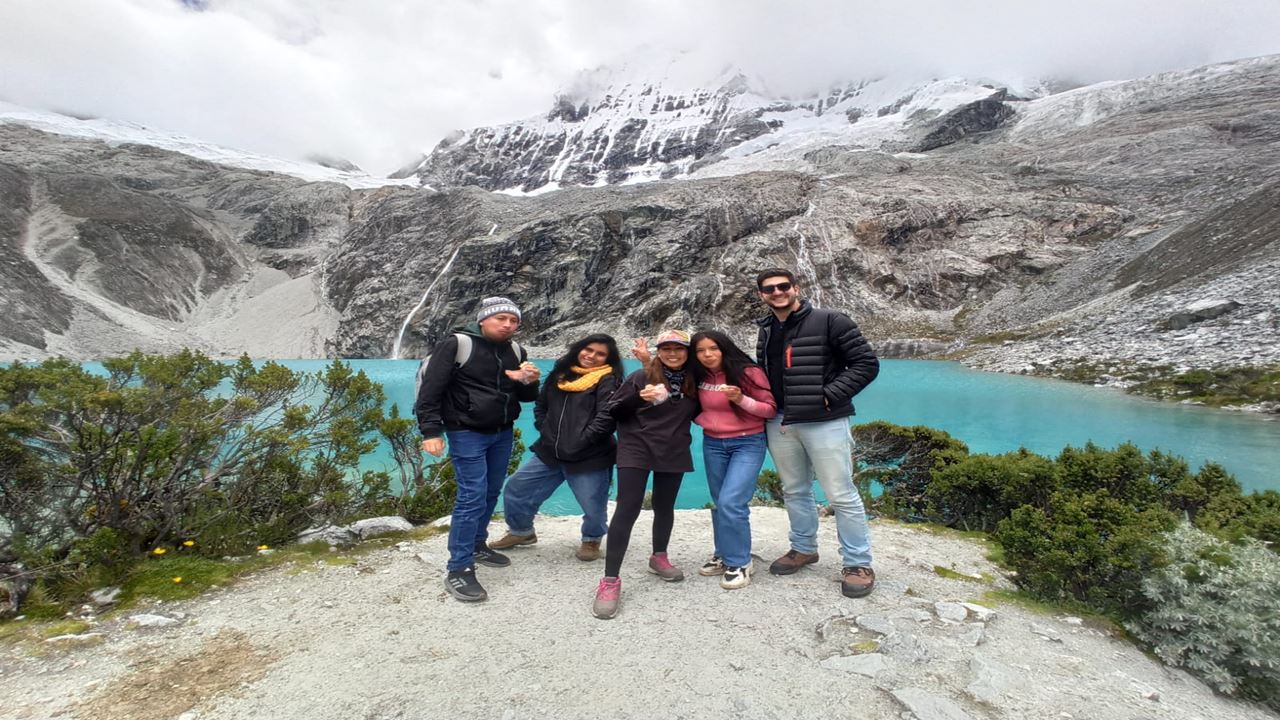 Lake 69 Trek Day Tour - White Mountain Range foto 4