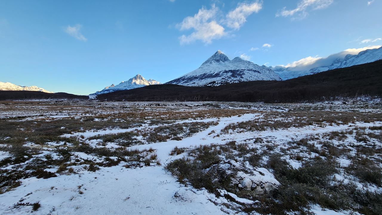 Trekking To Laguna Esmeralda (3)