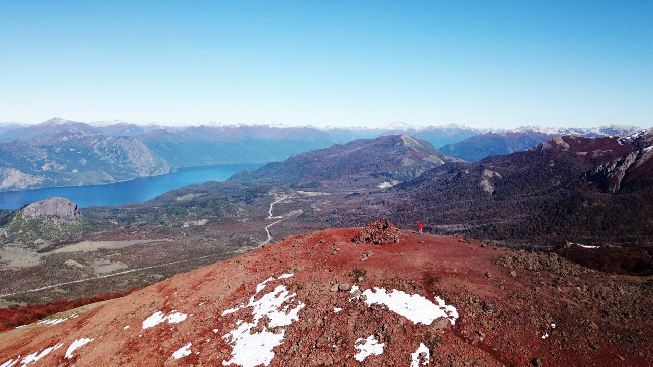 Trekking No Vulcão Colorado foto 1