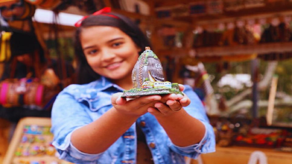 Visita Grupal A Guatapé & El Peñol foto 3