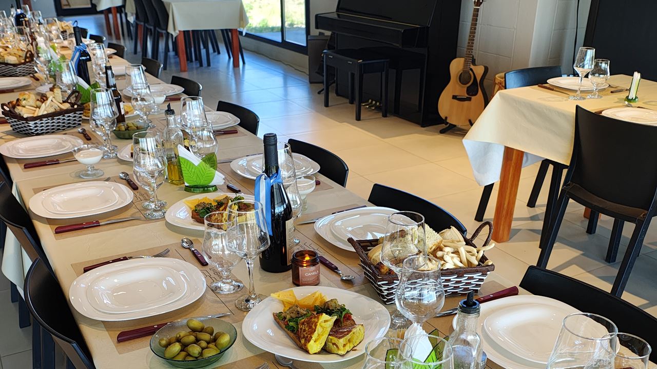 Visita Y Degustación De Vinos En Estancia Las Bardas (2)