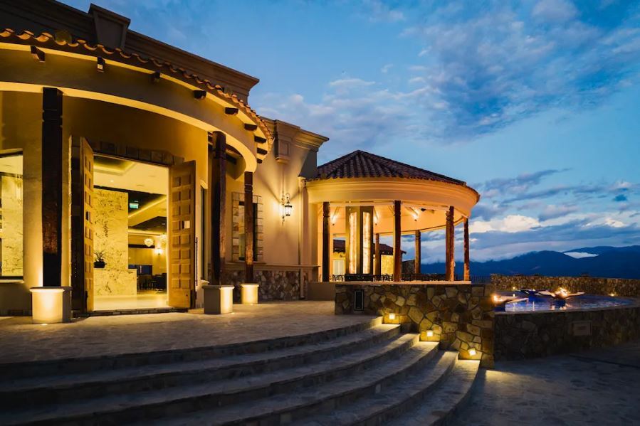 Visita Y Degustacion De Vinos Y Quesos En Bodega Piattelli foto 2