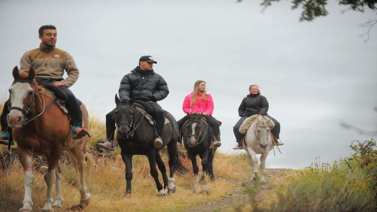Cabalgata En El Cerro Frías