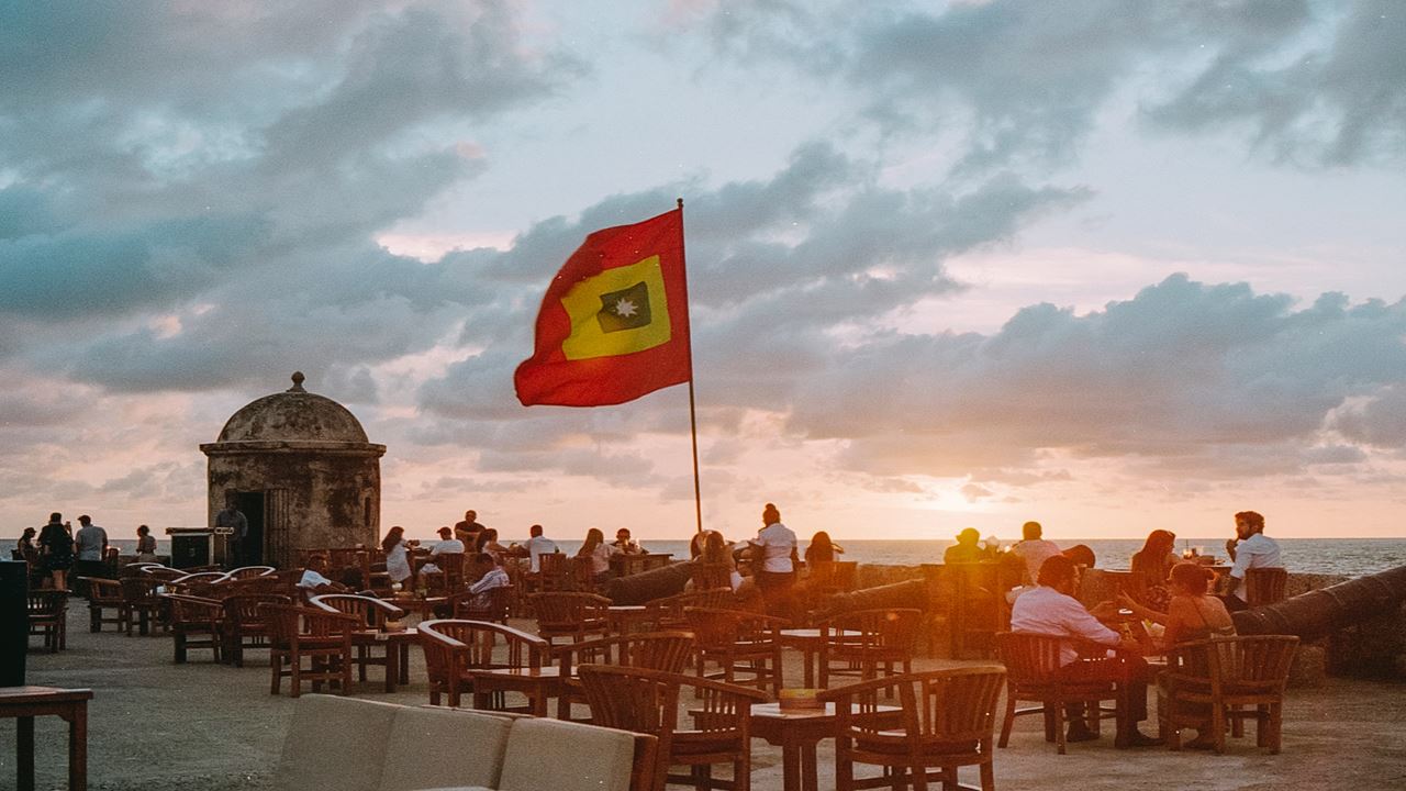 Jantar E Passeio De Carruagem Pela Cidade Murada