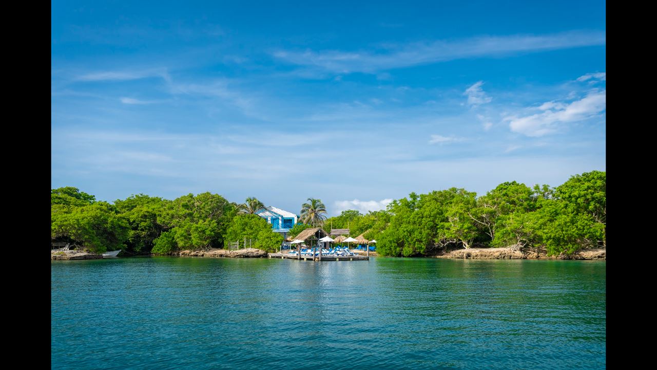 Coralina Island - Pasadía En Islas Del Rosario 	