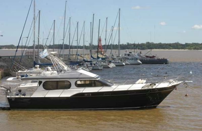 Paseo En Yate Por El Delta Del Paraná