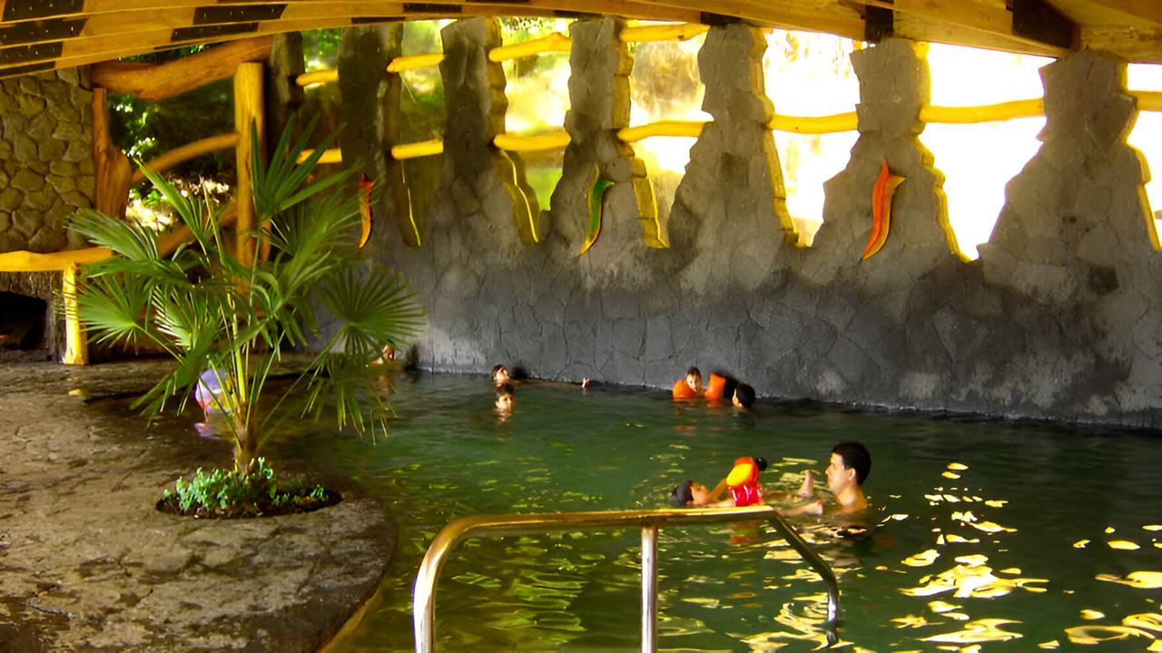 Menetue Hot Springs In Pucon