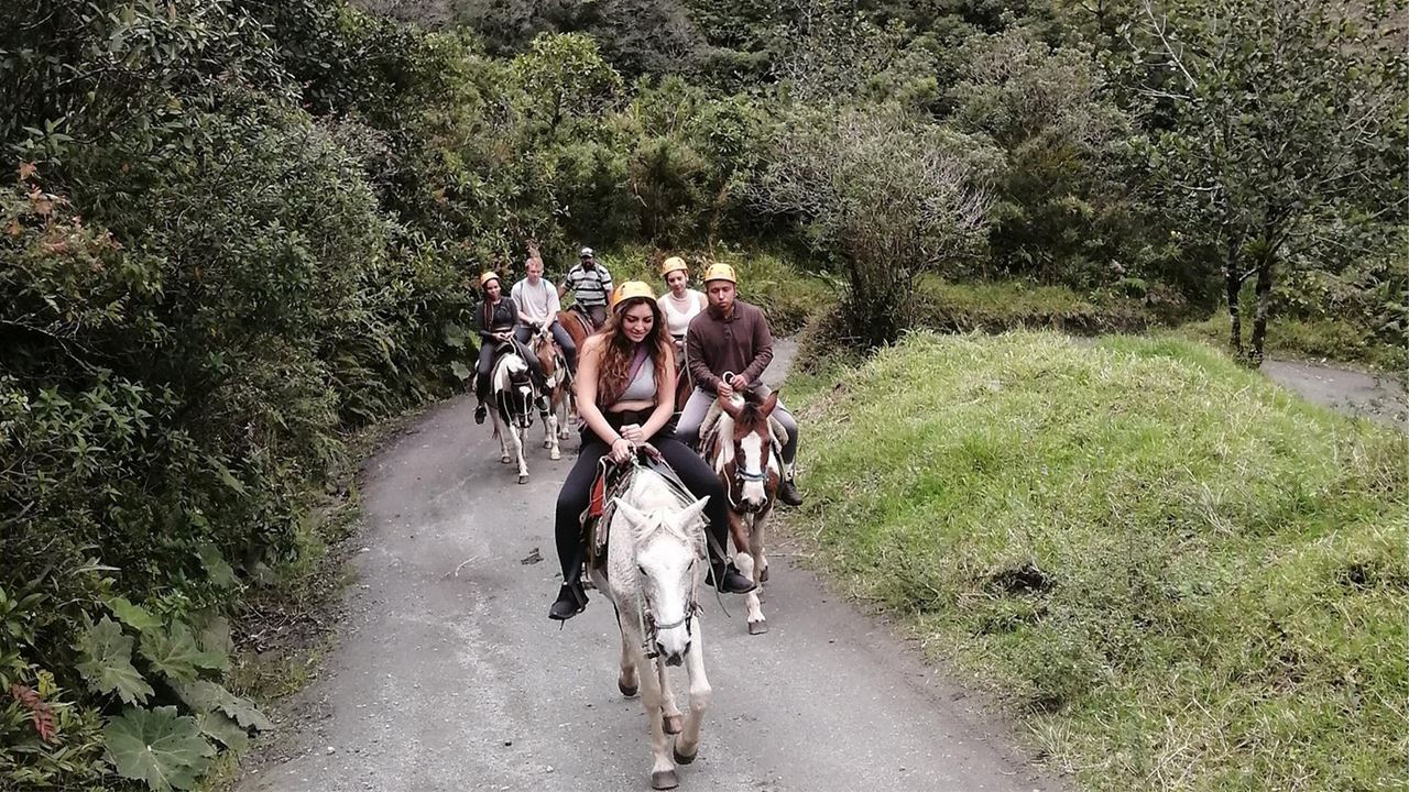 Reiten Unter Dem Tungurahua: Abenteuer In Nahuazo