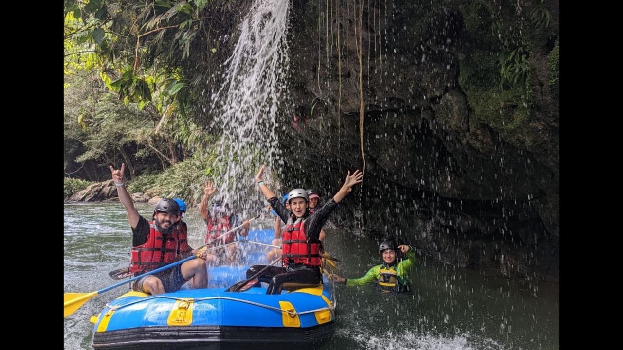 Excursão Ao Rio Claro: Rafting E Caverna Do Condor