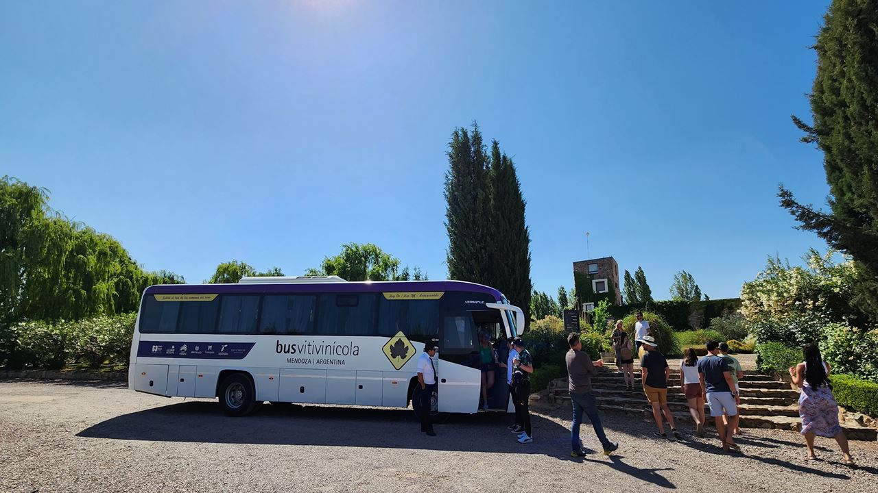 Tour De Vino En Bus