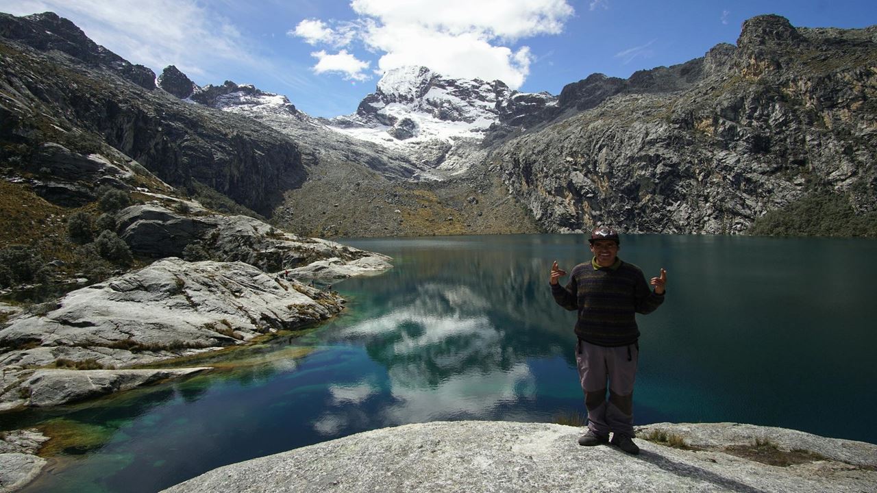 Lagoa Churup No Parque Nacional Huascaran
